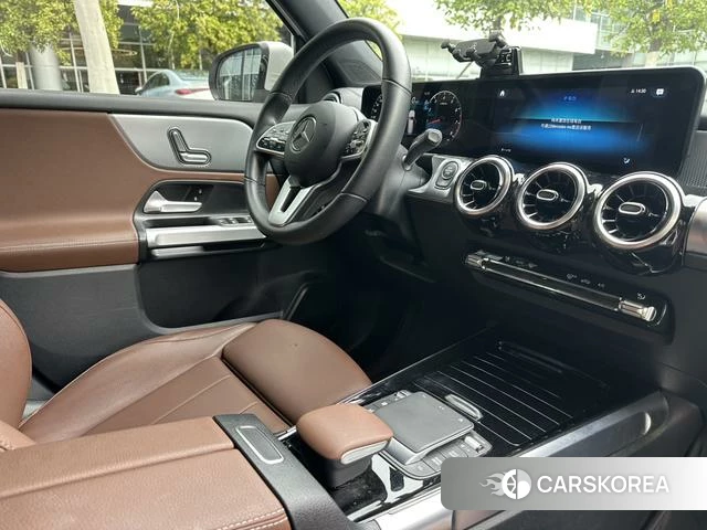 Mercedes-Benz GLB 2023 Белый из Китая, фото 5