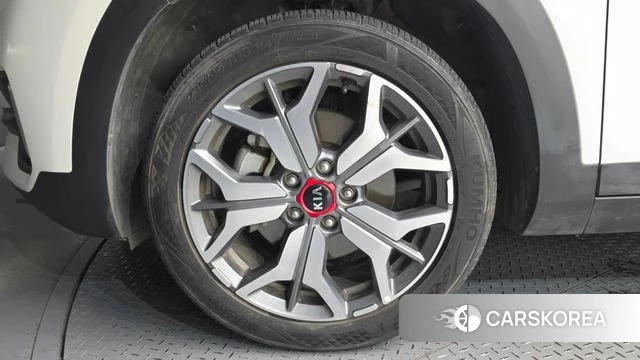 Kia Seltos id 5035389 из Кореи 28
