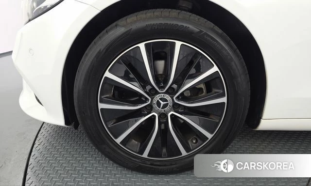 Mercedes-Benz C-Class W205 id 4977696 из Кореи 29