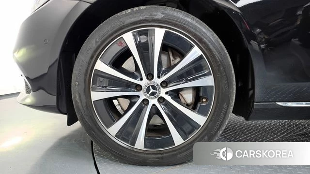 Mercedes-Benz E-Class W213 id 4943540 из Кореи 32