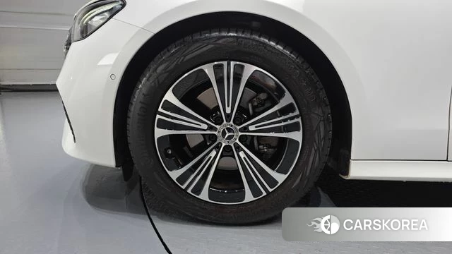 Mercedes-Benz E-Class W214 id 4964421 из Кореи 15