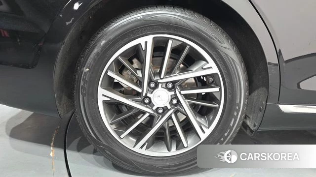 Hyundai The New Grandeur IG id 4556100 из Кореи 28