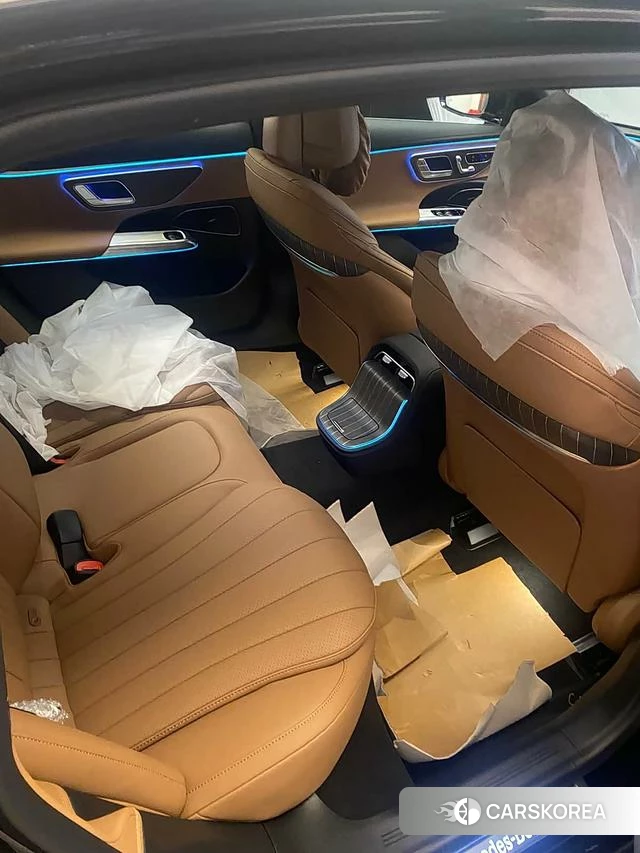 Mercedes-Benz E-Class 2026 Черный из Китая, фото 5