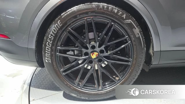 Porsche Cayenne (PO536) id 4834611 из Кореи 30