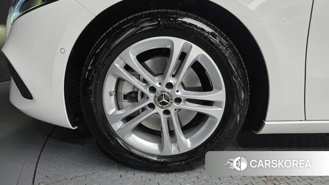 Mercedes-Benz A-Class W177 id 4980542 из Кореи 27