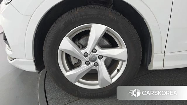 Audi Q3 (F3) id 5018238 из Кореи 29
