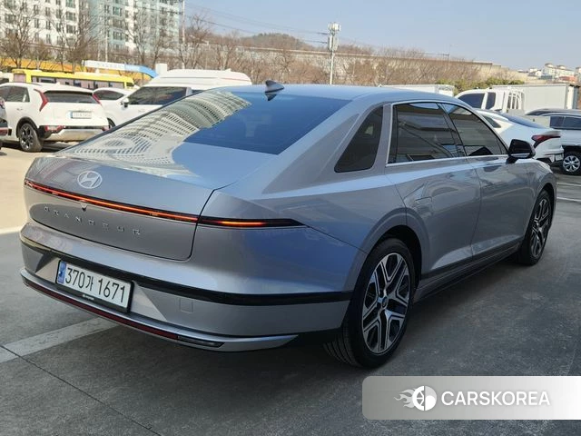 Hyundai Grandeur (GN7) id 4540590 из Кореи 15