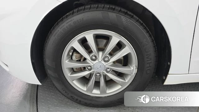 Hyundai The New Avante AD id 4536270 из Кореи 15