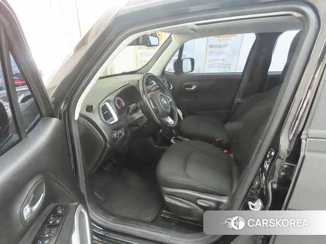 Jeep Renegade id 4918920 из Кореи 15