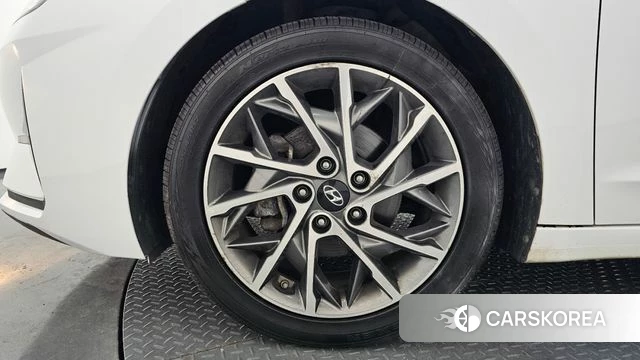 Hyundai The New Avante AD id 4620180 из Кореи 15
