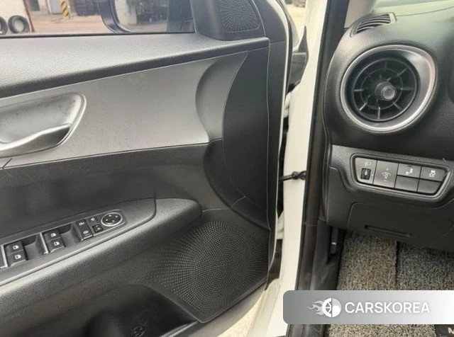 Kia The New K3 2nd generation 2022 Белый из Кореи, фото 6