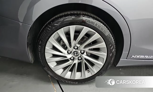 Lexus ES300h 7th generation id 4977973 из Кореи 25