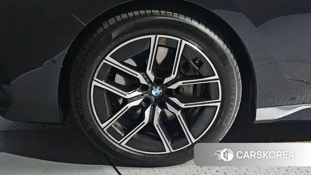BMW 7 Series (G70) id 5027232 из Кореи 15