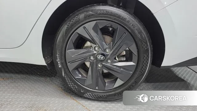 Hyundai Avante (CN7) id 3697653 из Кореи 15
