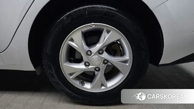 Hyundai Avante (CN7) id 3361516 из Кореи 15