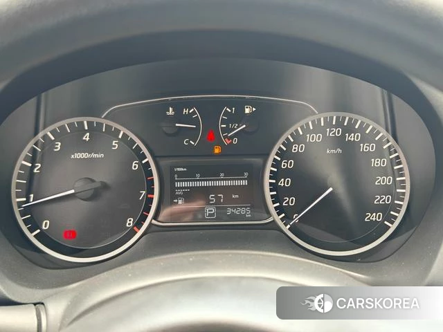 Nissan Sylphy 2023 Черный из Китая, фото 6