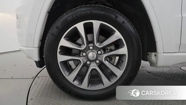 Jeep Grand Cherokee id 4988315 из Кореи 29