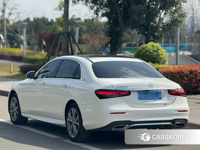 Mercedes-Benz E-Class 2021 Белый из Китая, фото 5