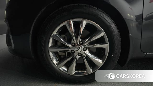 Kia The New Carnival id 4856443 из Кореи 32