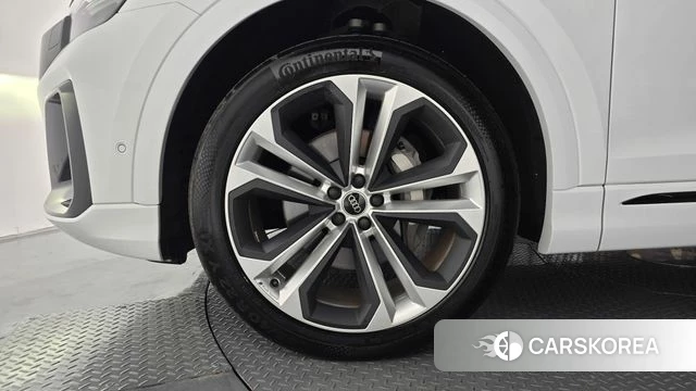 Audi Q8 (4M) id 4659988 из Кореи 31