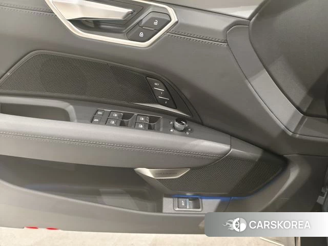 Audi e-tron 2024 Синий из Китая, фото 5