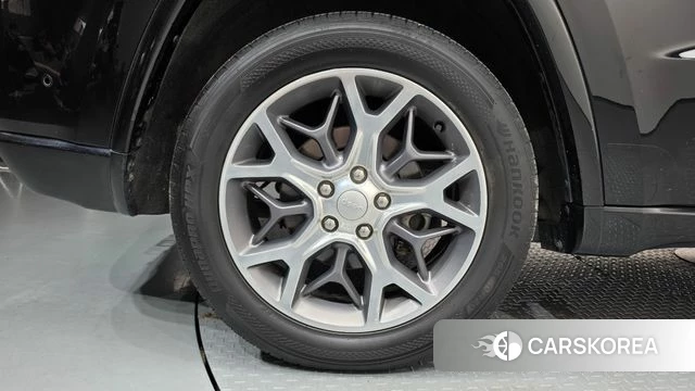 Jeep Grand Cherokee id 4997810 из Кореи 25