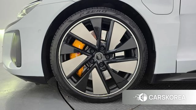 Audi e-Tron GT id 4992075 из Кореи 15