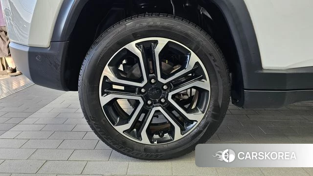 Jeep Compass 2nd Generation id 4905640 из Кореи 30