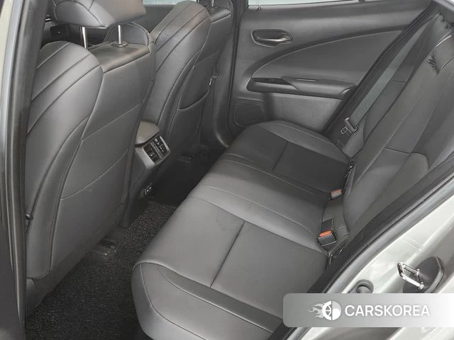 Lexus UX250h id 5017874 из Кореи 13
