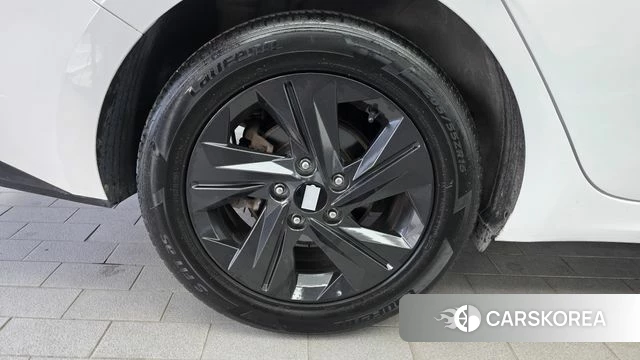 Hyundai Avante Hybrid (CN7) id 5034157 из Кореи 25