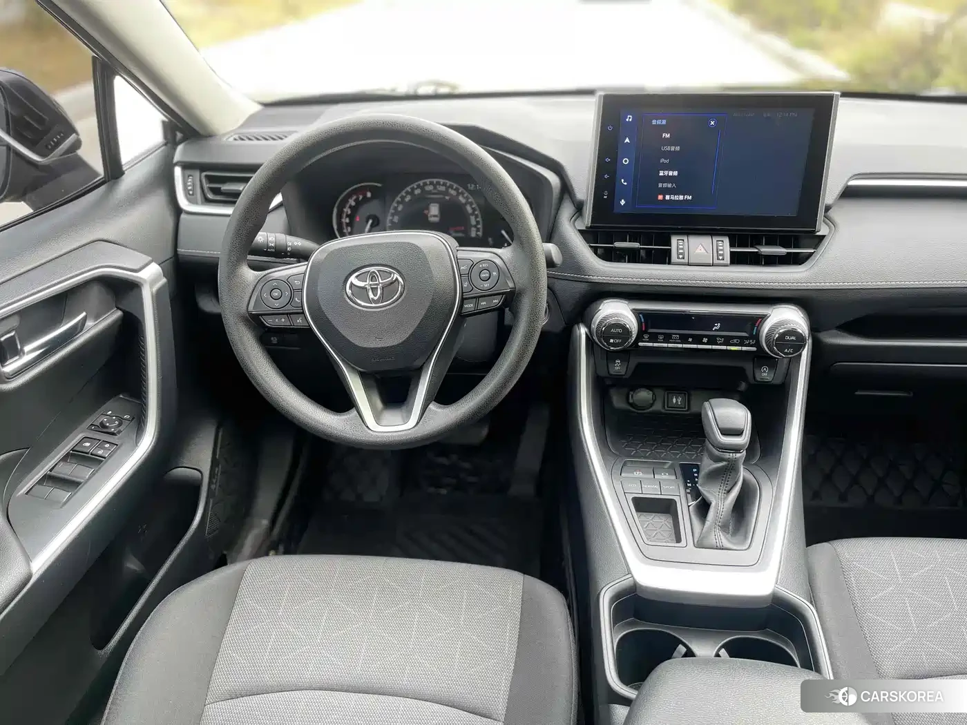 Toyota RAV4 2021 Черный из Китая, фото 5