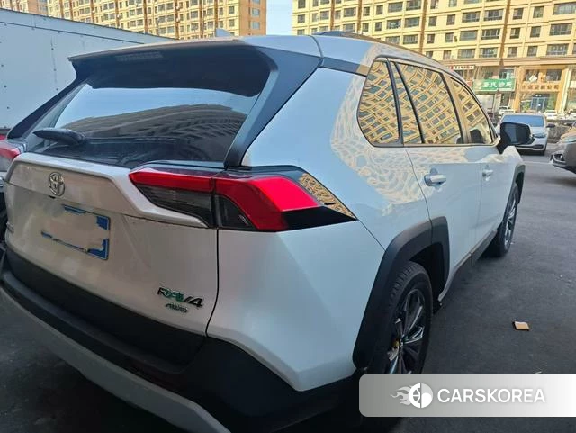 Toyota RAV4 2024 Белый из Китая, фото 5