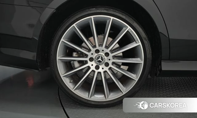 Mercedes-Benz E-Class W213 id 5017258 из Кореи 29