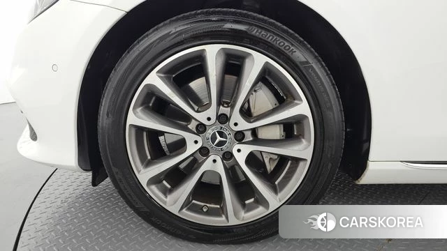 Mercedes-Benz E-Class W213 id 4923716 из Кореи 32