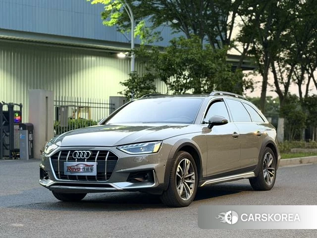 Audi A4L 2021 Темно-серый из Китая, фото 5