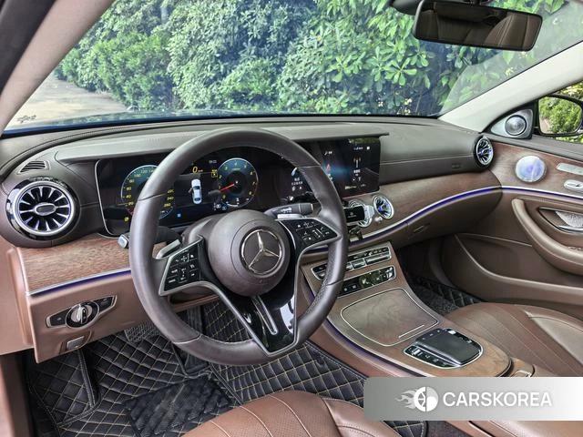 Mercedes-Benz E-Class 2023 Черный из Китая, фото 6