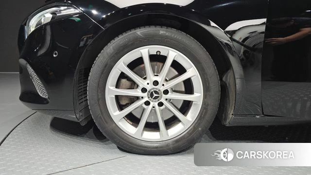 Mercedes-Benz A-Class W177 id 5004079 из Кореи 31