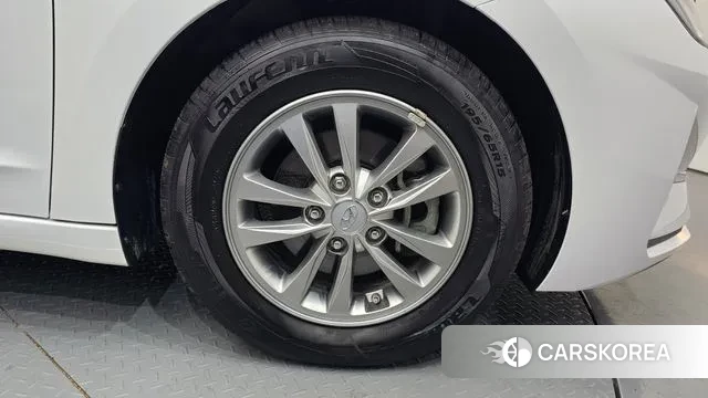 Hyundai The New Avante AD id 3754205 из Кореи 15