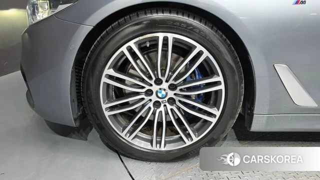 BMW 5 Series (G30) id 4993249 из Кореи 15