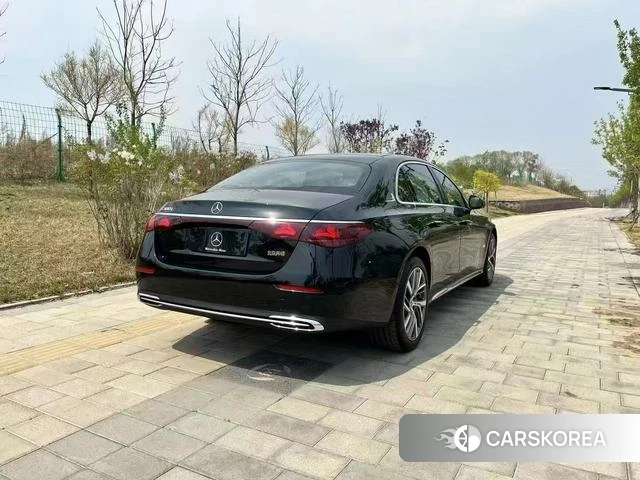Mercedes-Benz E-Class 2025 Черный из Китая, фото 5