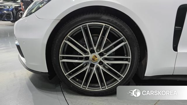 Porsche Panamera (971) id 4746332 из Кореи 30