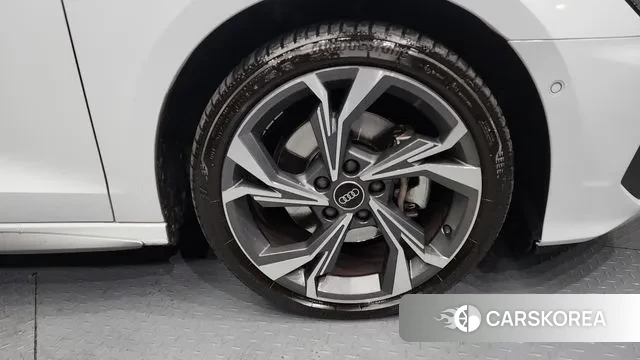 Audi A3 (8Y) id 3644498 из Кореи 15