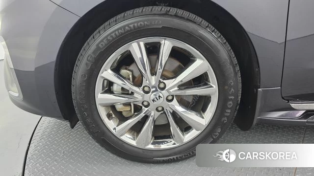 Kia The New Carnival id 5048408 из Кореи 25