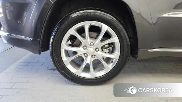 Jeep Grand Cherokee id 4936606 из Кореи 29