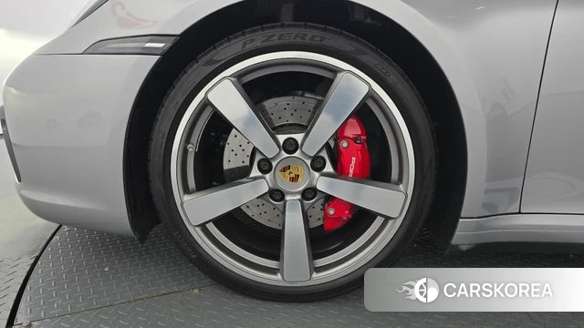 Porsche 911(992) id 5012534 из Кореи 15
