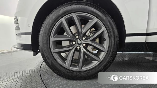 Land Rover Range Rover Velar id 4897736 из Кореи 29