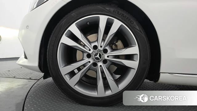 Mercedes-Benz C-Class W205 id 4918980 из Кореи 27