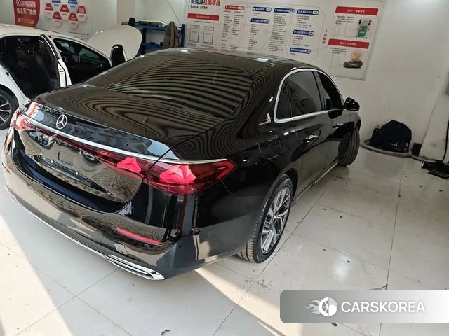 Mercedes-Benz E-Class 2025 Черный из Китая, фото 5