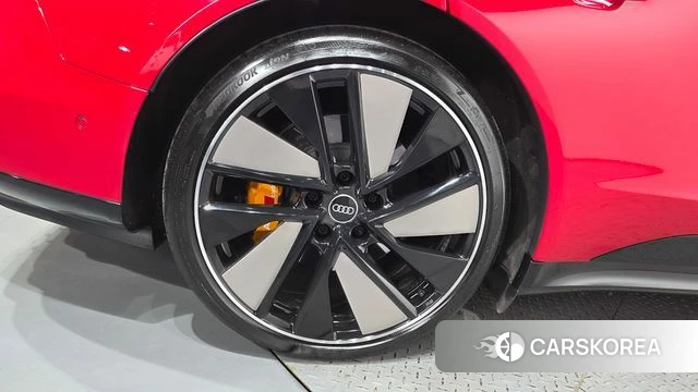 Audi e-Tron GT id 4929665 из Кореи 30