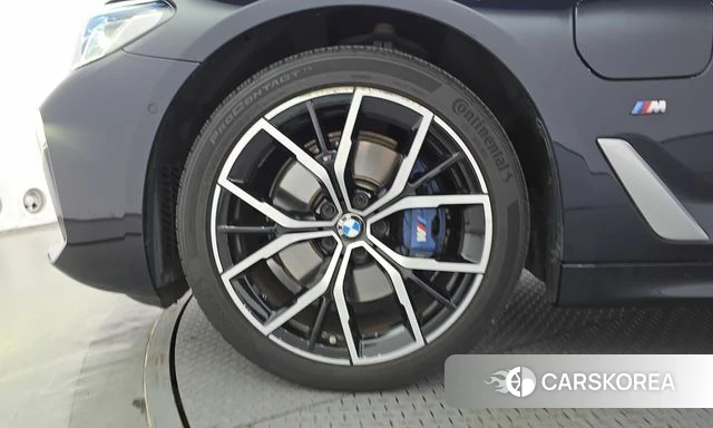 BMW 5 Series (G30) id 4987186 из Кореи 25